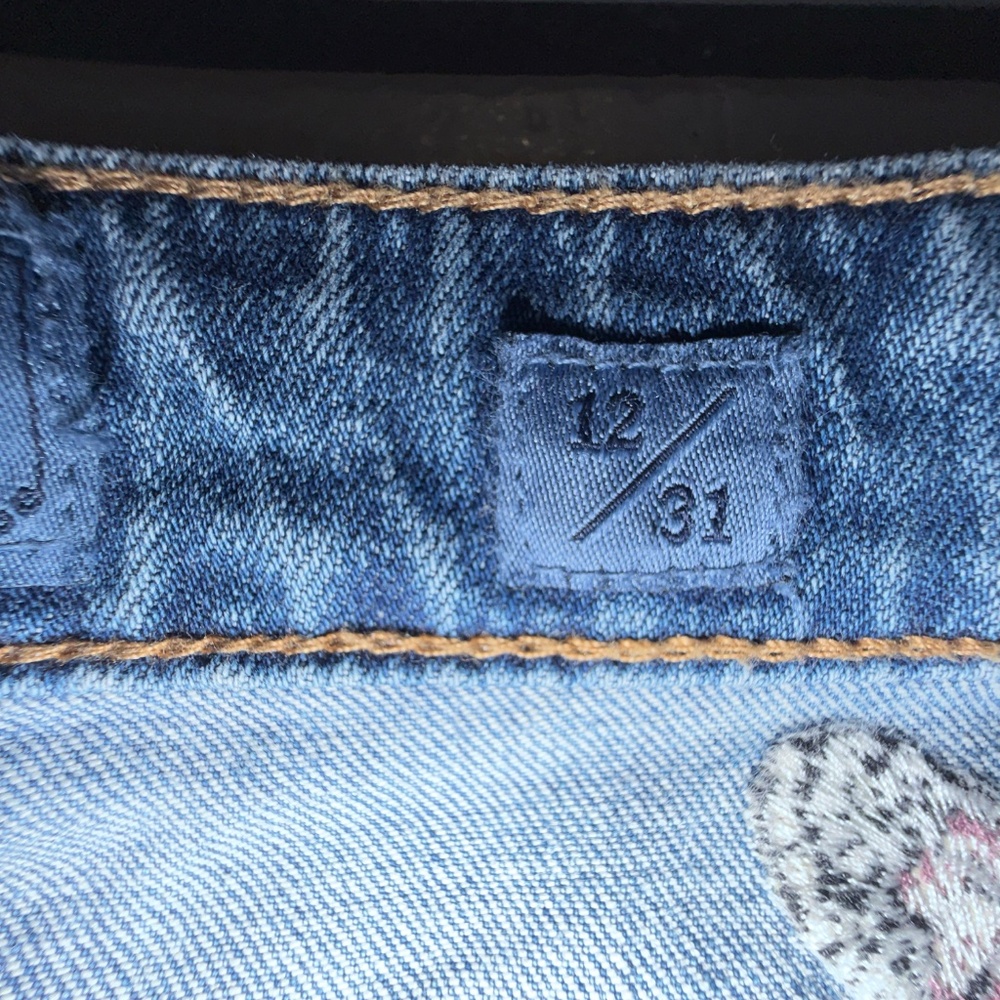 $139 Lucky Bridgette high rise slim straight jean w/butterfly embroidery 12/31 - Picture 12 of 16